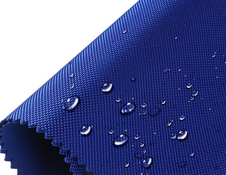 Choosing the Right ​Water-Resistant⁢ Materials ⁢for Comfort and Durability